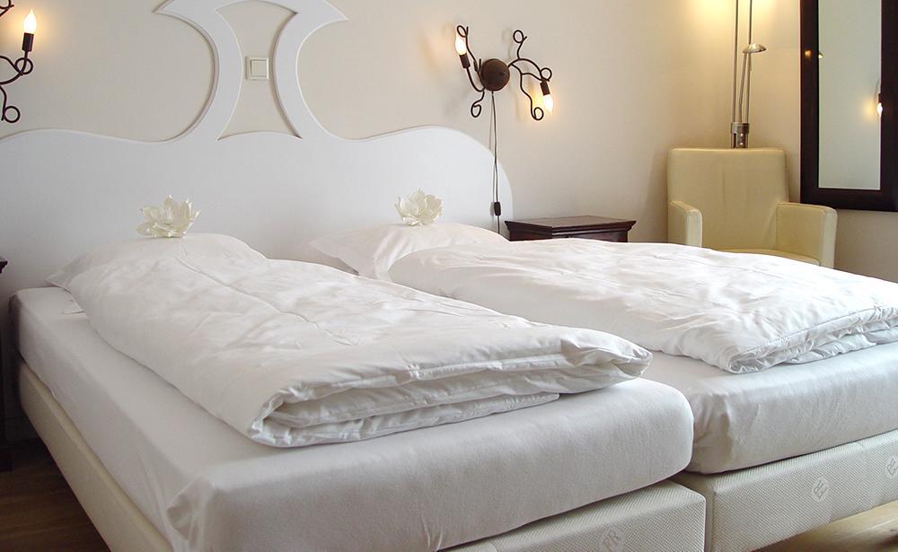 Hotel Huys Van Heusden Астен Экстерьер фото